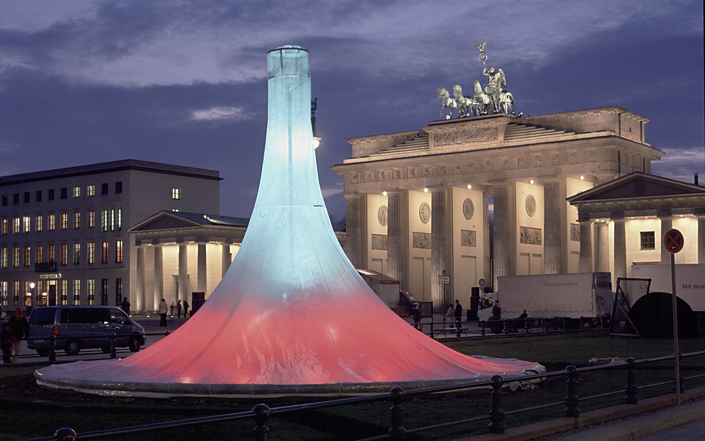 2003, Lichtinstallation Brunnen Pariser Platz, Berlin