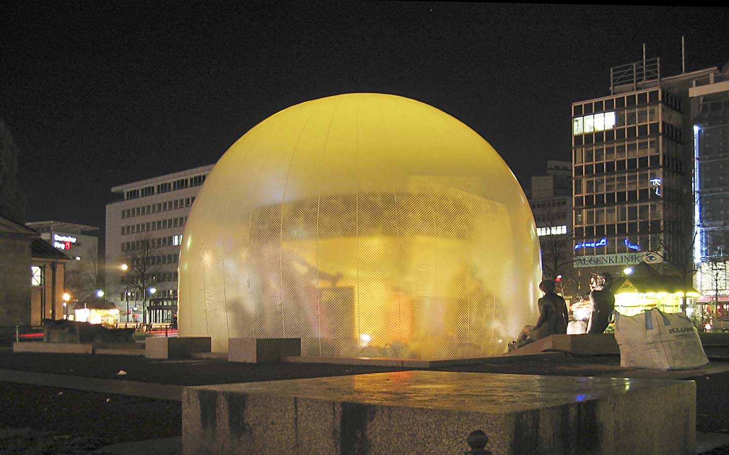 2003, Lichtinstallation Brunnen Wittenbergplatz, Berlin